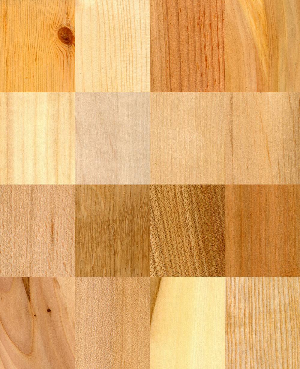 Muestras de distintos tipos de madera para muebles a medida en un taller de carpintería de CABA